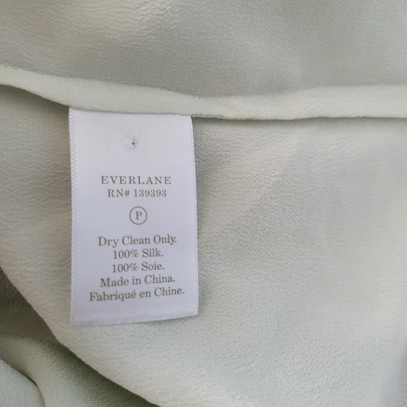 Everlane Clean Washable Silk Relaxed Button Up Shirt Light Green 14 - Picture 10 of 16